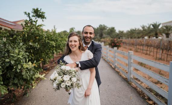אהבה בהפתעה: הזוג שהכיר בבית חולים בהודו