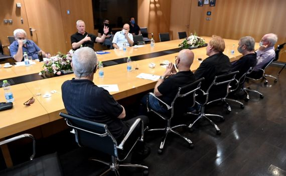 גנץ: ועדה לחקירת הצוללות- "כלי חיוני לביטחון ישראל"