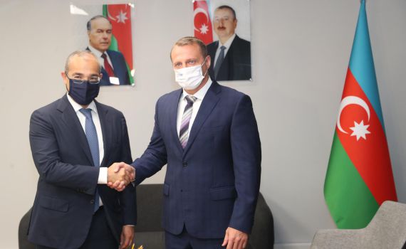 לראשונה: אזרבייג'ן פתחה נציגות מסחר בתל אביב