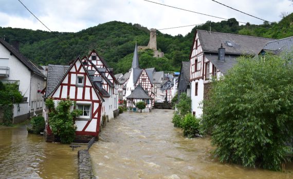 170 הרוגים בשיטפונות באירופה, מאות נעדרים
