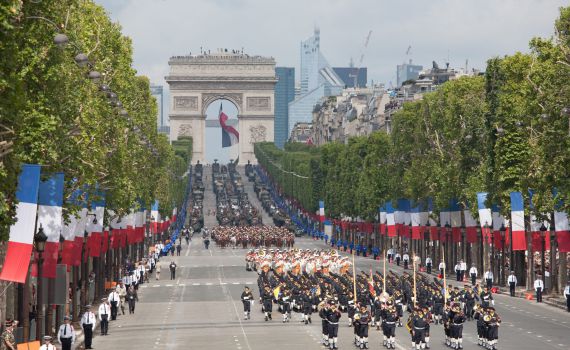 צרפת: חגיגות הבסטיליה על רקע הגבלות הקורונה