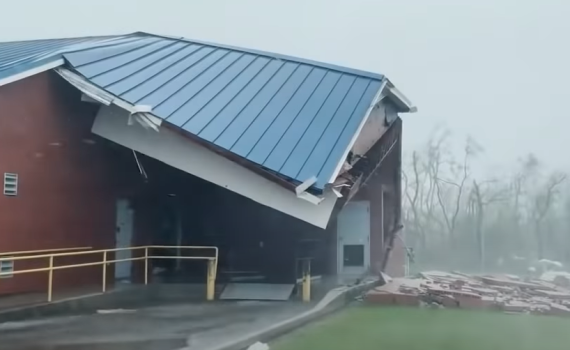 "אזור אסון": הוריקן "איידה" הכה בניו אורלינס