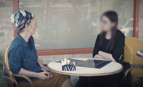 המטופלת שחיה בכפר ערבי סוגרת מעגל