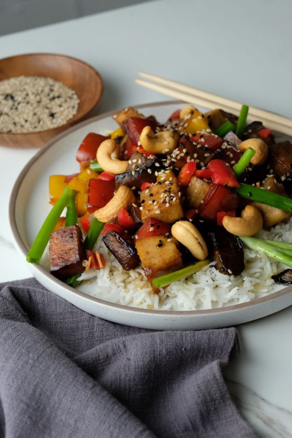 מוקפץ טופו תאילנדי בקלי קלות