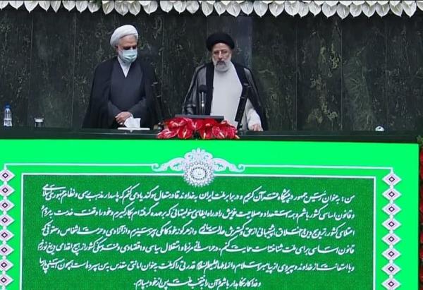 "מסר לאויבינו": איברהים ראיסי הושבע כנשיא איראן