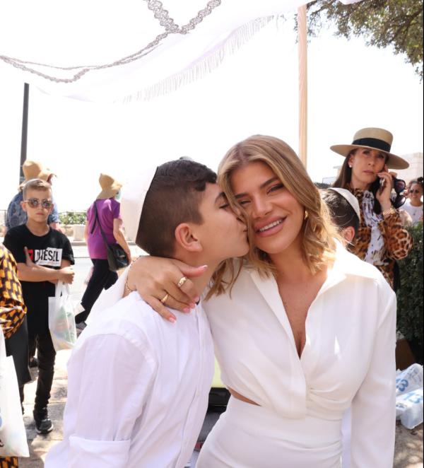 ג'קי אזולאי חגגה בכותל בר מצווה לבנה יחד עם הגרוש