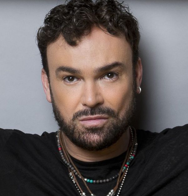 דוד ד'אור מוציא לאור שירים לכבוד חודש אלול