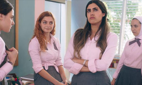 נטפליקס צריכה להחליט כמות או איכות/ ביקורת