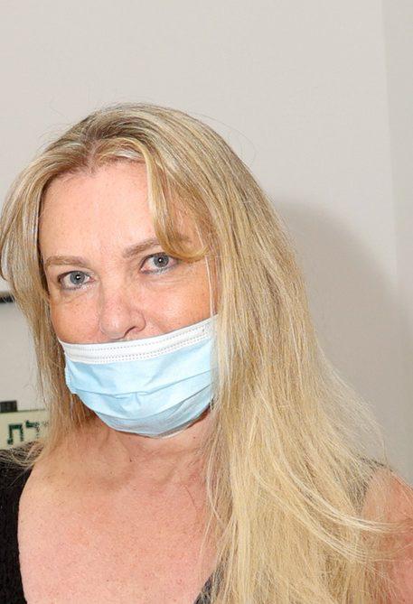 ציפי רפאלי בהשקה ראשונה אחרי השחרור מהכלא