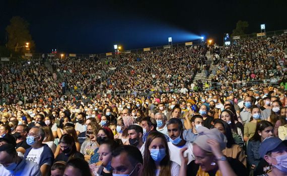 צפו: חנן בן ארי ותושבי בנימין הרעידו את בריכת הסולטן