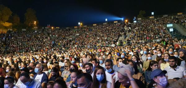 צפו: חנן בן ארי ותושבי בנימין הרעידו את בריכת הסולטן