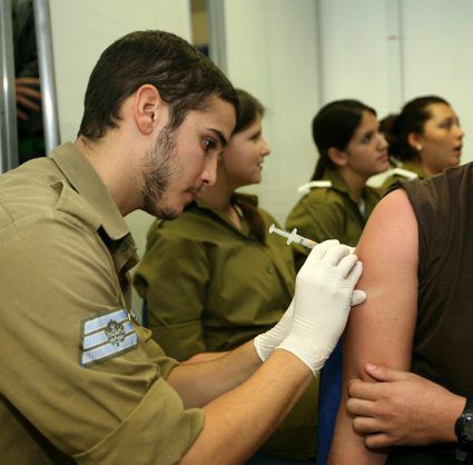 גיוס אוגוסט: ההורים לא יוכלו להיכנס ללשכות הגיוס