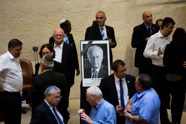 לא רק אלחרומי: הח"כים שמתו במהלך כהונתם