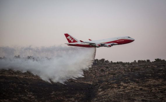 מדינה ראשונה הודיעה: "נשלח סיוע לאיראן לכיבוי השריפה בנמל"