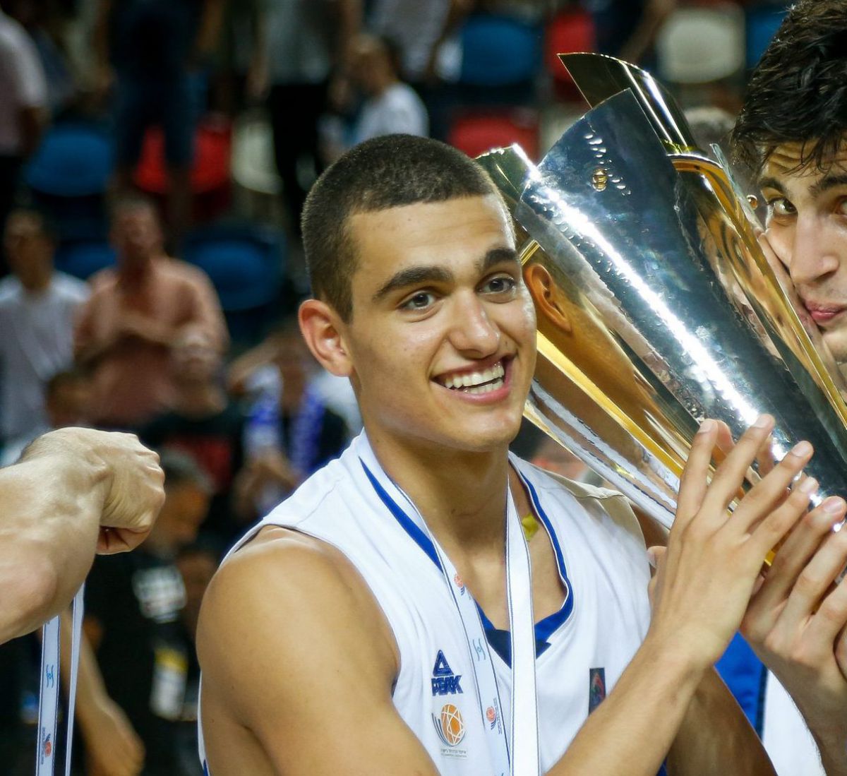 העדיף את אוברדוביץ': ים מדר חתם בפרטיזן בלגרד