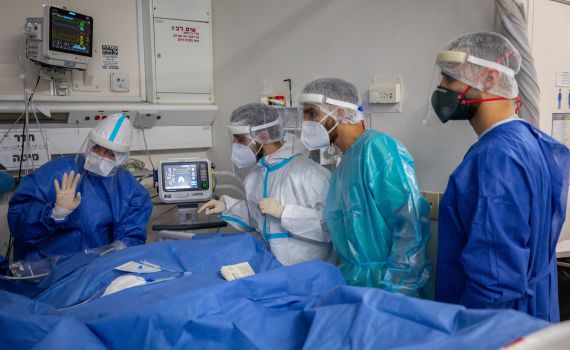 שנה וחצי למגפה: מיליון איש נדבקו בקורונה בישראל