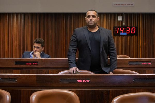 עימות בקואליציה: "טיפס על עץ גבוה';'התברברתם בדרך'