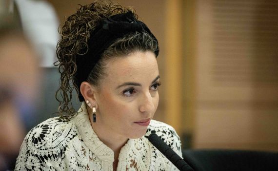 סילמן נגד גנץ: "השבת הבנים זה לא שיקול משני"