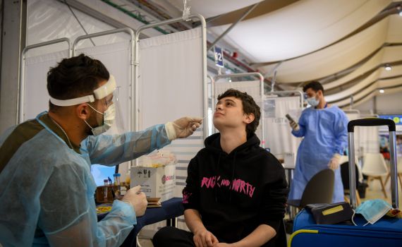 אחרי הסרת המסכות: האם מגבלות נוספות יבוטלו?