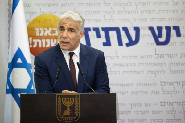 לפיד: "חנות מכולת אי אפשר לנהל בלי תקציב"