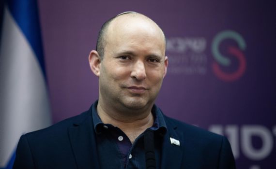 "היום בנט יכול להוריד את הכיפה בלב שלם"