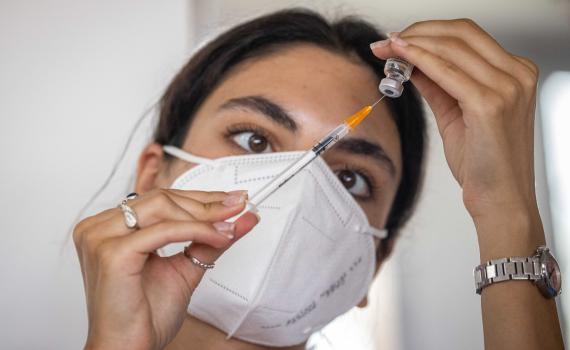 משרד הבריאות  חושף את בטיחות החיסון נגד קורונה