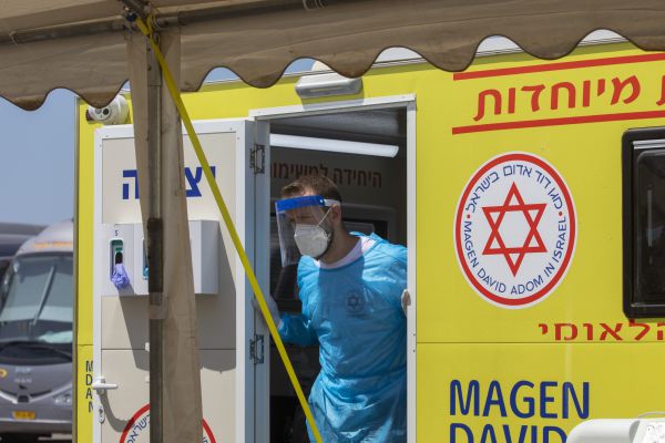 העלייה נמשכת: מניין חולי הקורונה הקשים הגיע ל-600