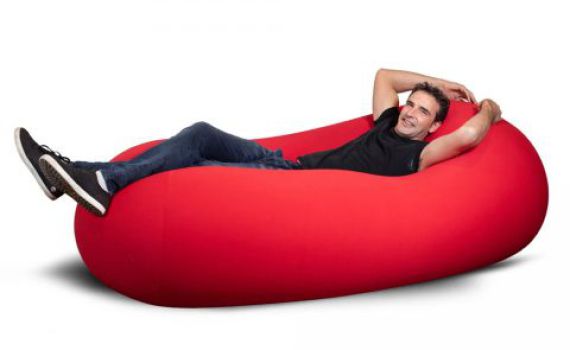 הטרנד החם הבא בבית: פופים צבעוניים ומעוצבים