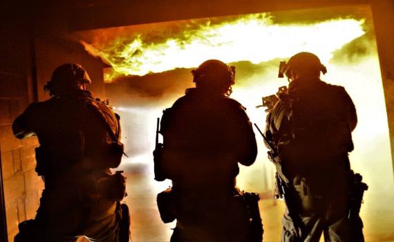 מחבלים השליכו מטענים לעבר לוחמי ימ"מ בג'נין