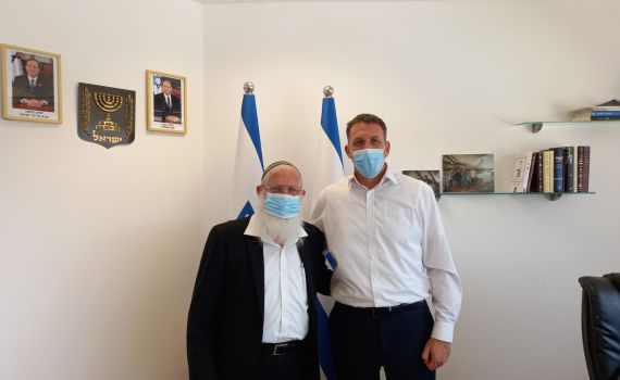 למרות התנגדויות הרבנים – הרב לבנון נפגש עם כהנא