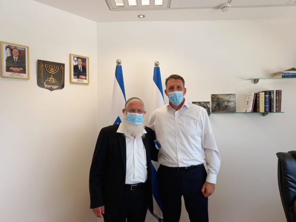 למרות התנגדויות הרבנים – הרב לבנון נפגש עם כהנא