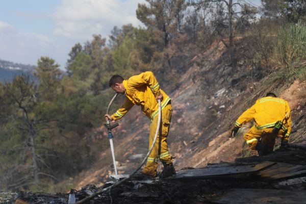 נאבקים בלהבות: במרבית הגזרות הגיעו להכלה של האש