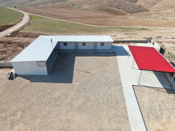 מחדל: הרש"פ בנו 100 בתי ספר לא חוקיים בשטחי C