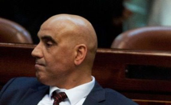 שר בקבינט הקורונה אובחן כחיובי לנגיף