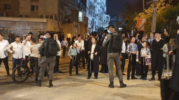 חיילת מג"ב הותקפה במהלך הפגנת חרדים בירושלים