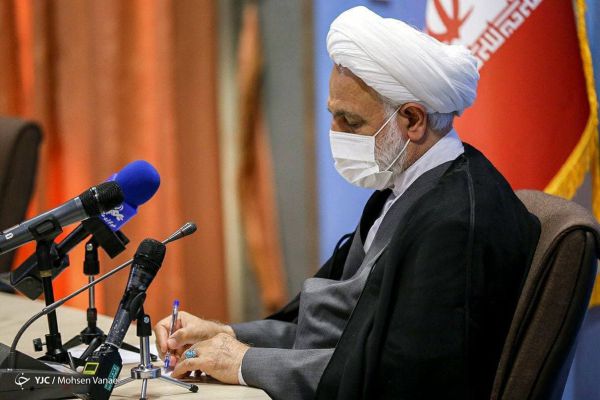 איראן: מיהו השר בממשלה החדשה שלא אושר?