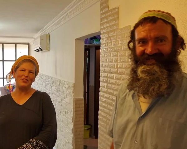 צפו: עם 9 ילדים מיצהר עברו להצטופף בדירה בלוד