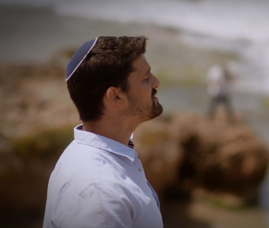 "חסד נעוריך": הסינגל החדש של תומר טרבלסי
