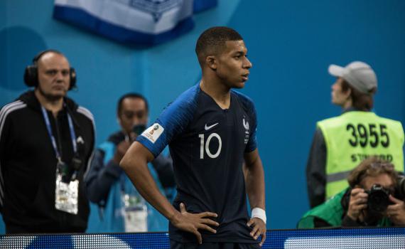 הקונצרט של אמבפה. צפו בתקציר צרפת פולין