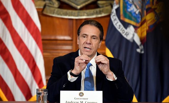 בעקבות הסערה: מושל ניו יורק הודיע על התפטרותו