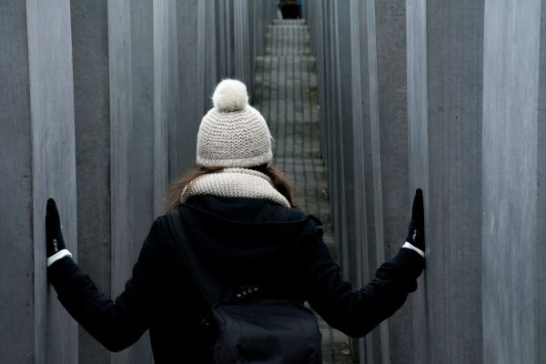 סיפור השואה בזווית של הכרתם | ביקורת ספרים