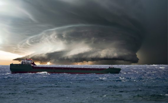 ארה"ב: עשרות אלפים בורחים מהוריקן "אידה"
