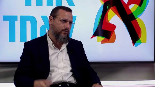 בראש השנה מחברים את זכות התורה לתקיעת השופר