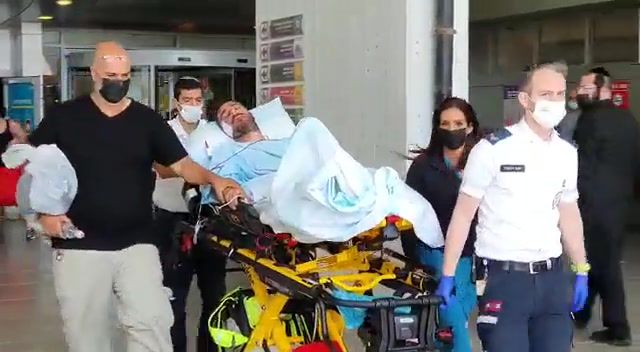 בני משפחת בן אלי מובאים למנוחות, האב הפצוע נוכח