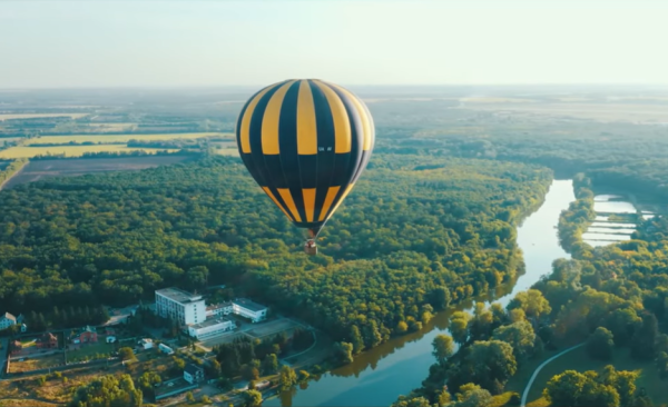 חוויה מעולם אחר: סיור רב חושי בארץ במציאות מדומה