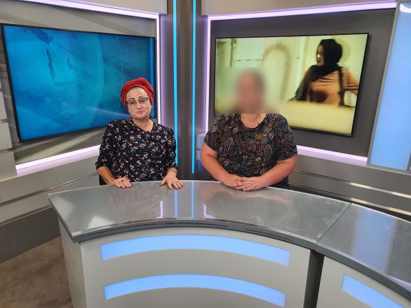 "קיבלתי את החיים בחזרה" עדי שחולצה מכפר ערבי באולפן סרוגים