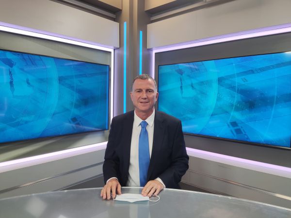 יתמודד מול נתניהו? 'לא אומר שאחכה לעידן שאחרי'