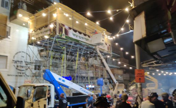 "סכנה לחיי אדם": פורקה הסוכה במאה שערים