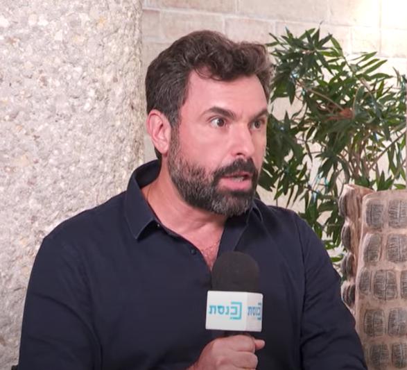 איש בצלם: סוס טרויאני במרכז הרצל?