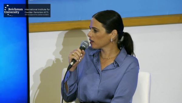 שקד נגד לפיד: "התיוג של ציבור שלם הוא עוול"